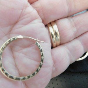Michael Anthony 10K gold hoop earrings 1 inch in d